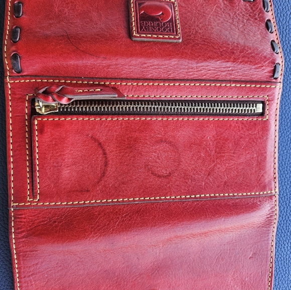 Dooney and bourke Florentine wallet - Picture 4 of 4